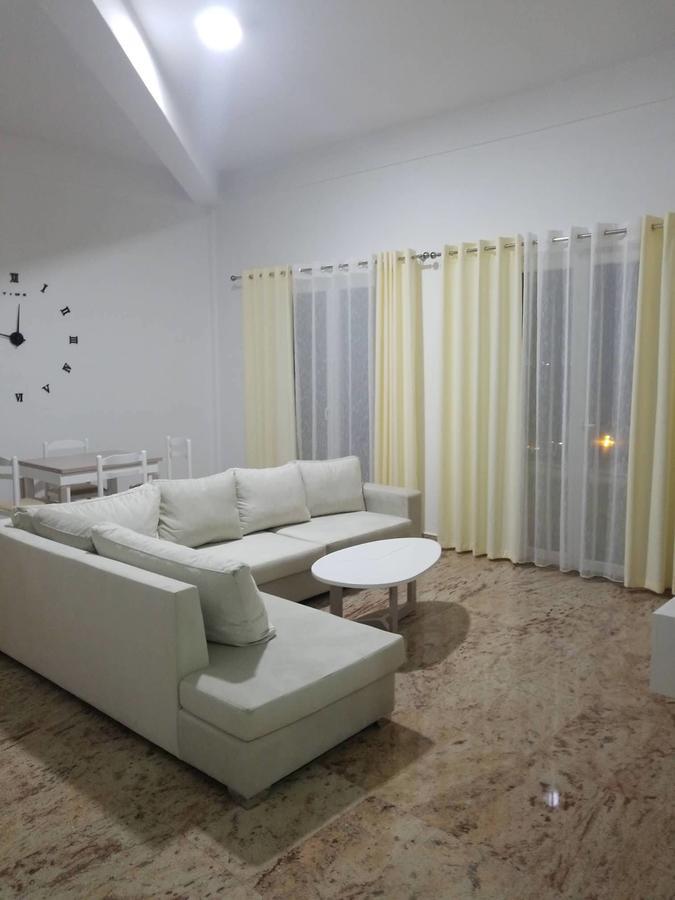 Elvin Deluxe Apartment Velipoje Bagian luar foto