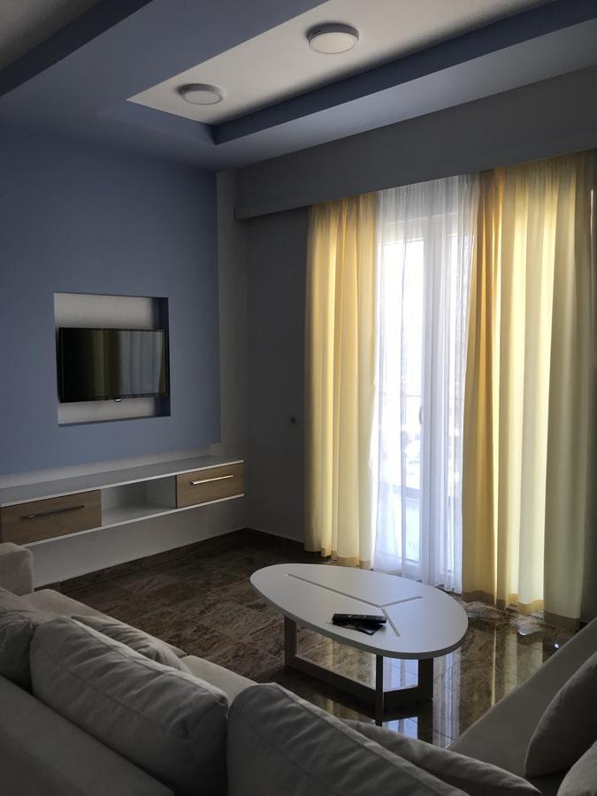 Elvin Deluxe Apartment Velipoje Bagian luar foto